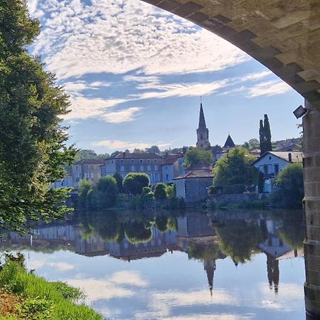 L'Ancienne Forge - A Stylish Medieval Holiday Home กงโฟลองส์ ภายนอก รูปภาพ