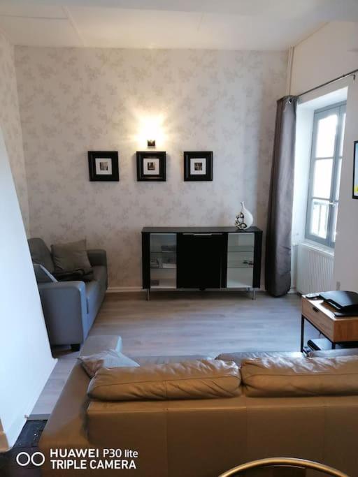 L'Ancienne Forge - A Stylish Medieval Holiday Home กงโฟลองส์ ภายนอก รูปภาพ