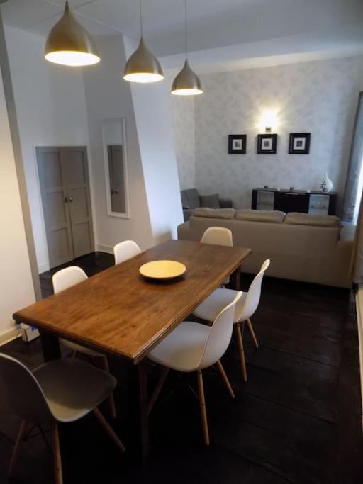 L'Ancienne Forge - A Stylish Medieval Holiday Home กงโฟลองส์ ภายนอก รูปภาพ